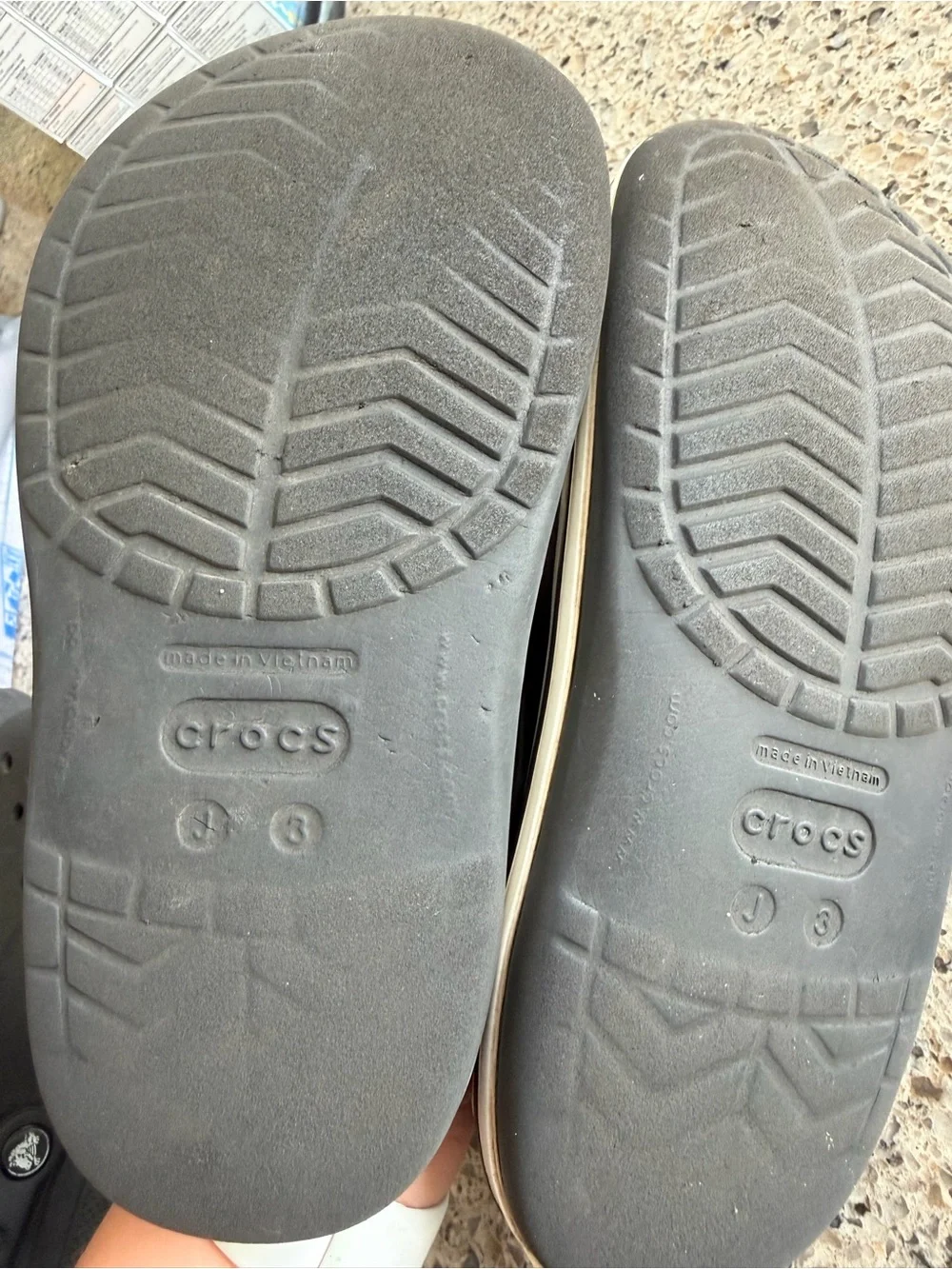 CROCS Black Classic Clog Youth size 3